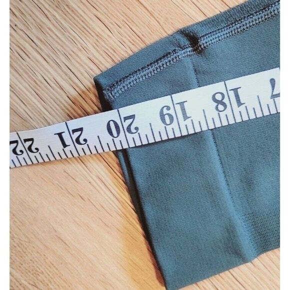 Lululemon High Waist Seamless Army Green  Legging Women's Size 2 - Picture 9 of 9